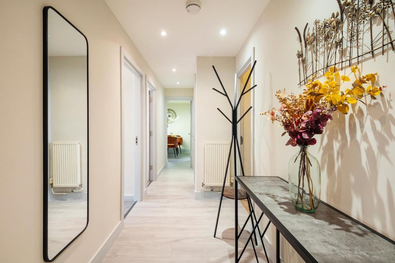 Lovely 4 Bedroom Flat In Wandsworth- Londres Exterior foto